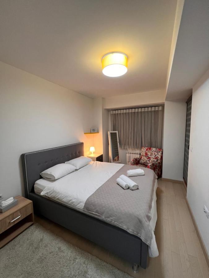 Modern Flatiron Apartment, Skopje Center Exterior photo